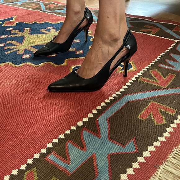 Pierre Dumas Ladies Black Slingback Heels Size 8.5 Preowned Ladies Shoes - Picture 1 of 16